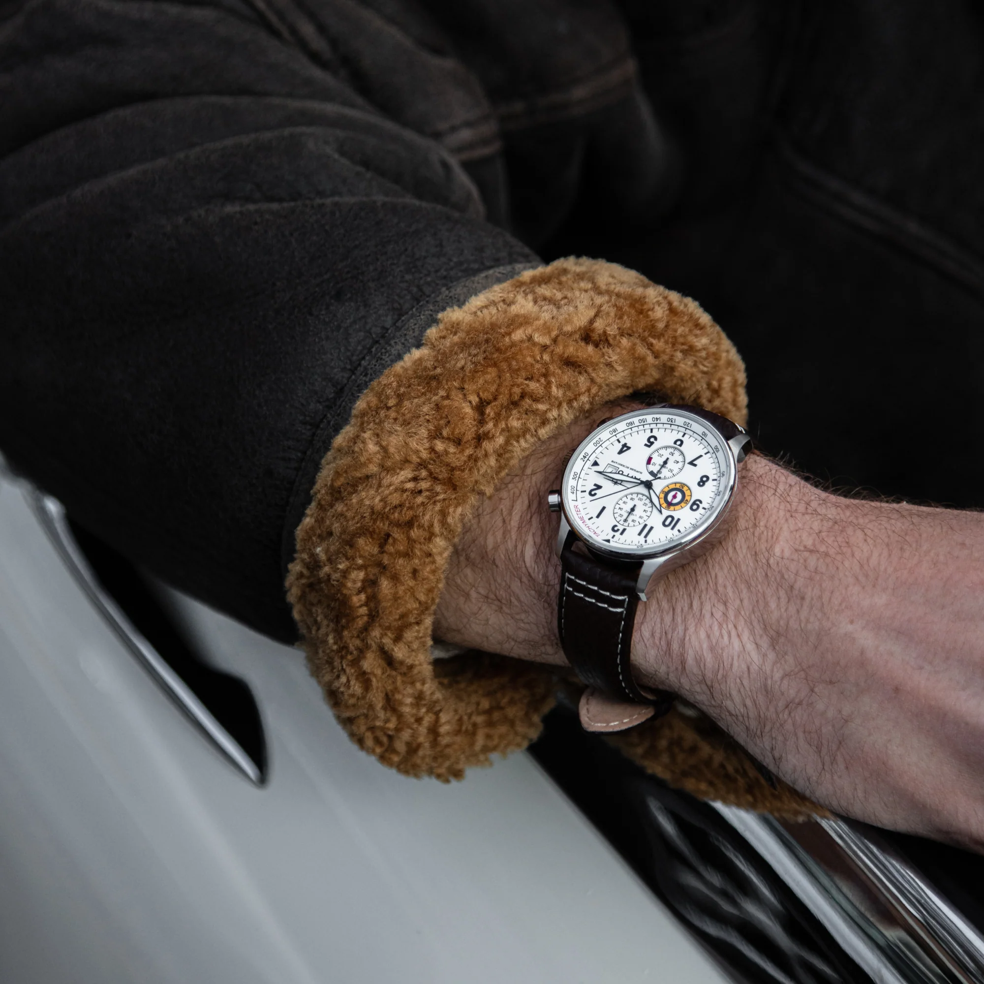 CLASSIC WHITE - Image 7